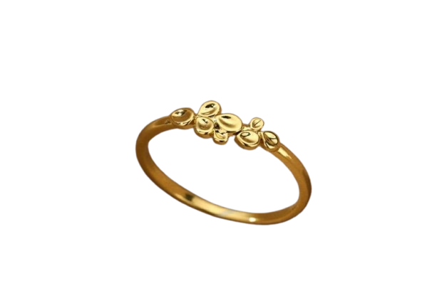 Gold floral cluster ring